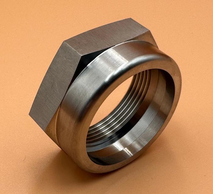 Prieskum výhod presnej CNC EDM